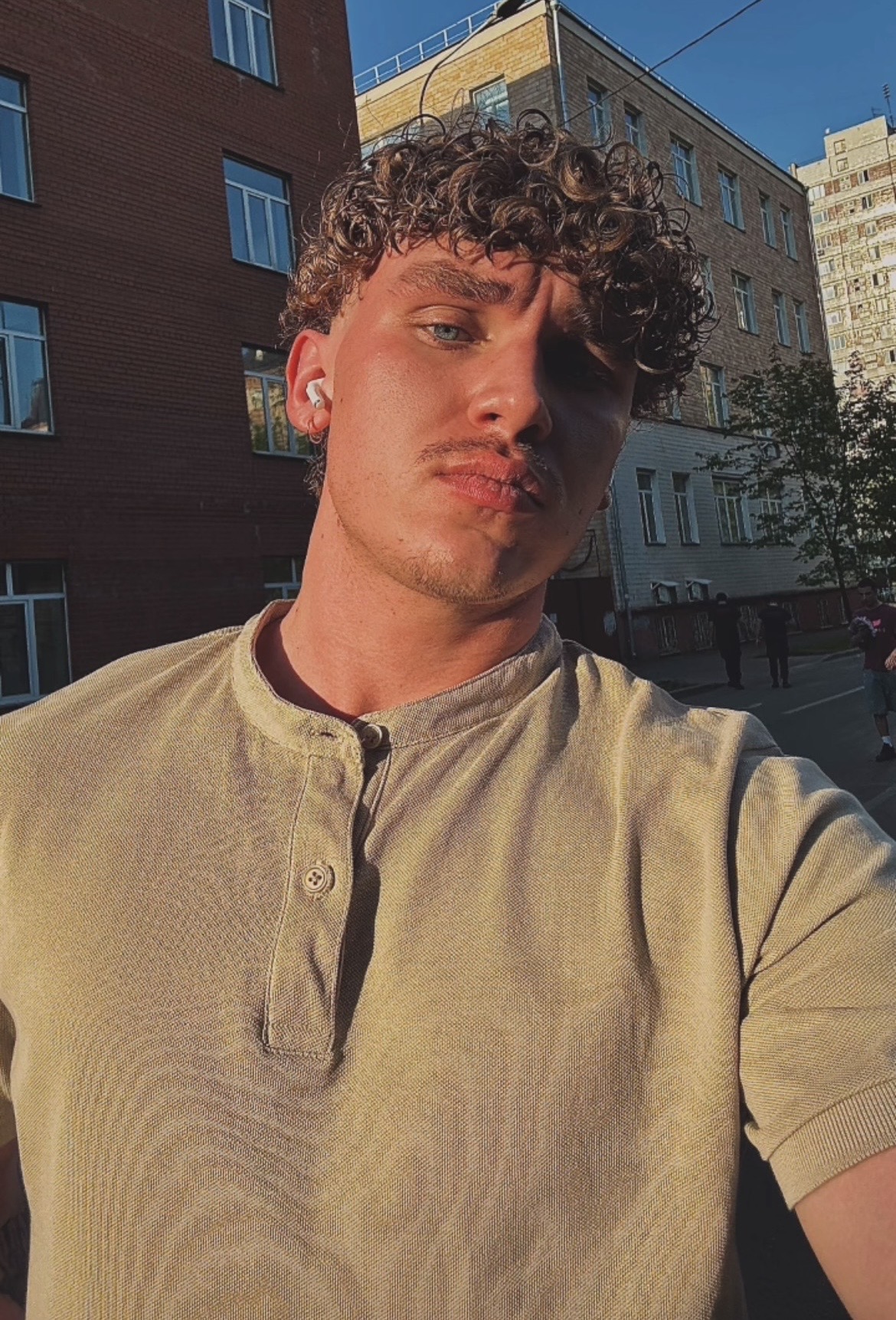 Джон