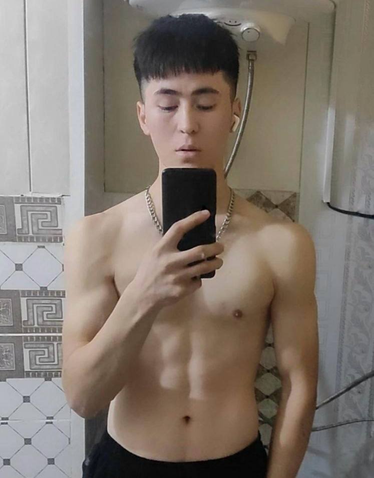 Ли