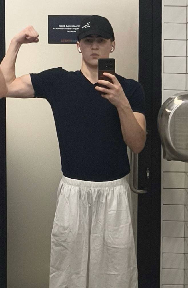 Ли