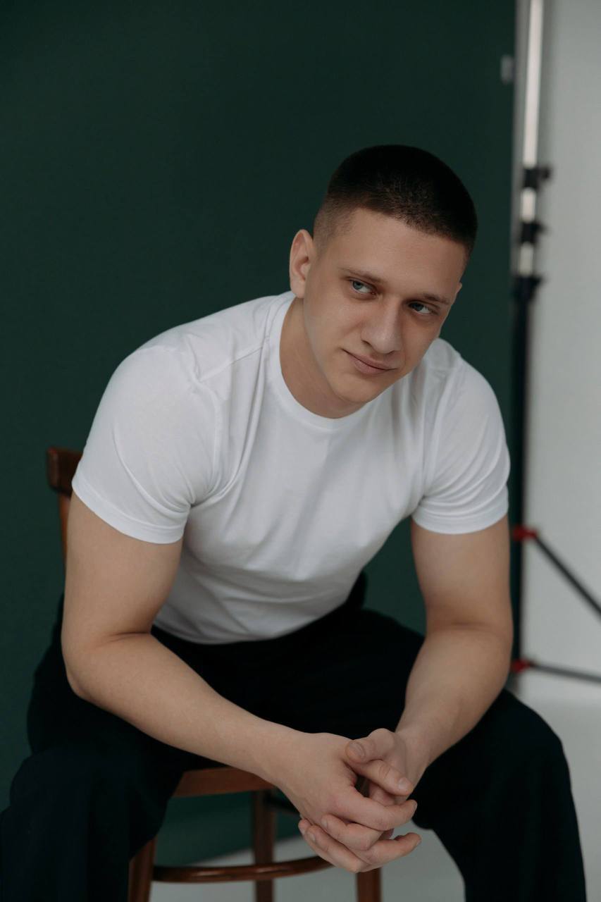 Дени