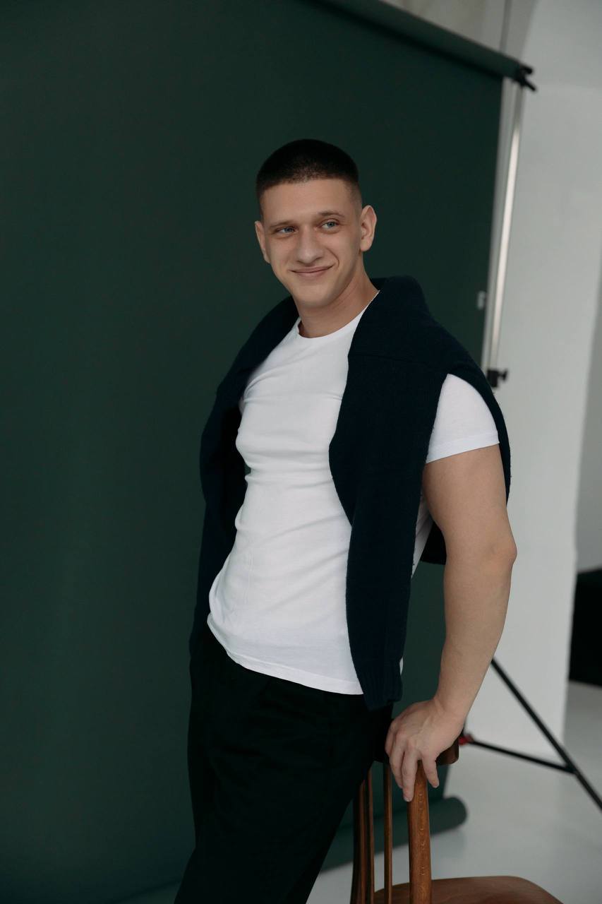 Дени